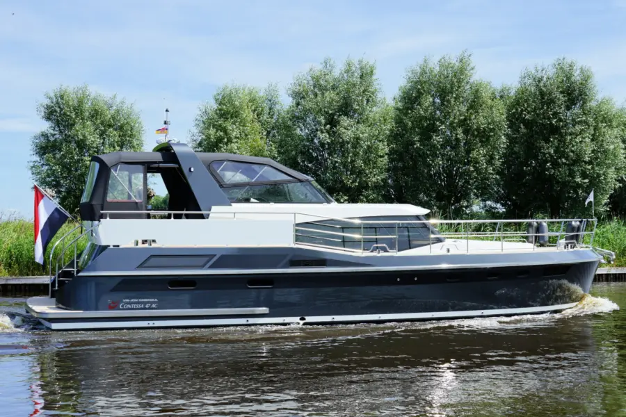 Vri Jon Contessa 47 AC varend